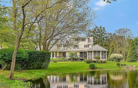 540 Cedars Rd, Cutchogue, NY 11935