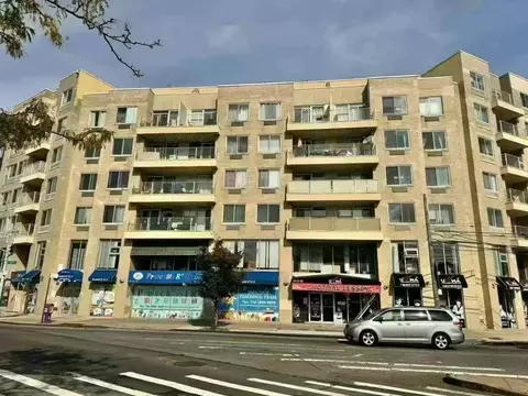81-15 Queens Blvd #5E, New York, NY 11373