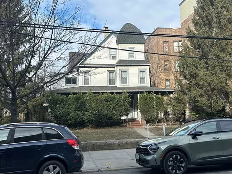1260 Central Ave, New York, NY 11691