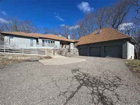 1 Jeanne Ct, Carmel, NY 10512