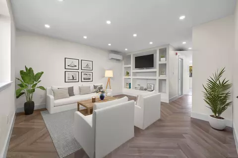 1442 33rd Ave, New York, NY 11106