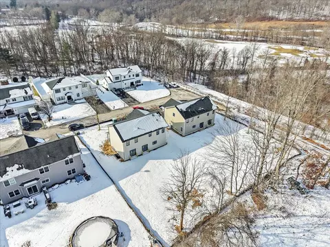 30 Aberdeen Rd, Cortlandt, NY 10567
