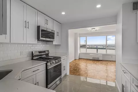 166-25 Powells Cove Blvd #16K, New York, NY 11357