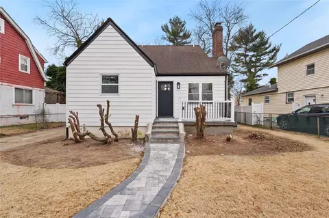 76 Kane Ave, Hempstead, NY 11550