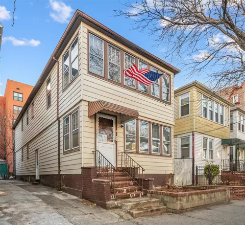 41-22 Benham St, New York, NY 11373