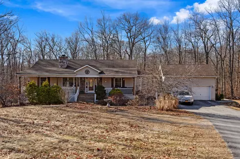 32 Pressler Rd, Newburgh, NY 12550