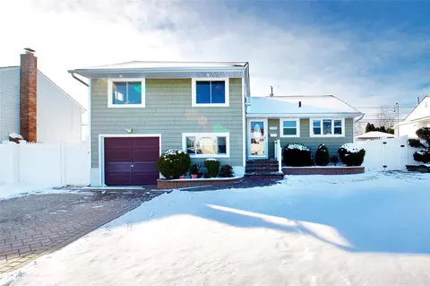 3574 Southview Ave, North Wantagh, NY 11793