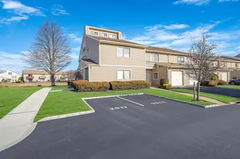 100 Daly Blvd #2911, Oceanside, NY 11572