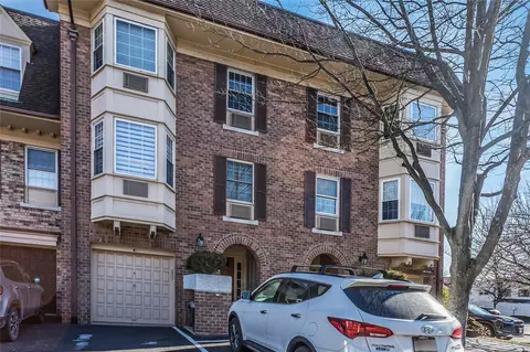 14-07 Michael Pl #21119, New York, NY 11360