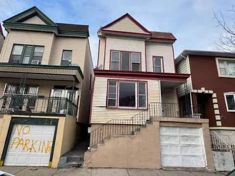 2147 Ellis Ave, New York, NY 10462