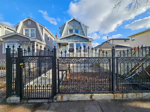 11149 Van Wyck Expy, Jamaica, NY 11435
