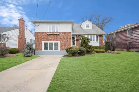 769 Washington St, Baldwin, NY 11510