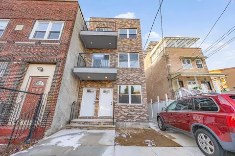 544 Warwick St, Brooklyn, NY 11207