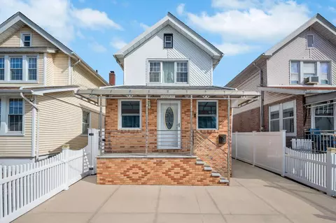 11115 117th St, New York, NY 11420