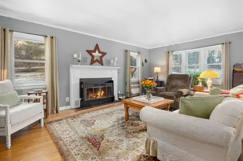 10 Birch Hill Rd, Southeast, NY 10509