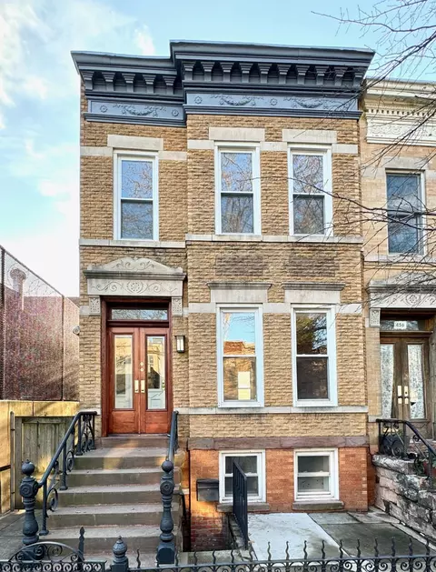 458 37th St, Brooklyn, NY 11232