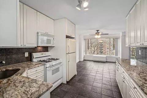 166-25 Powells Cove Blvd #5C, New York, NY 11357