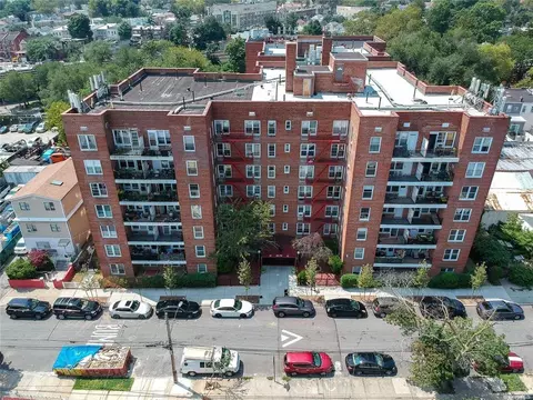 84-70 129th St #6A, New York, NY 11415