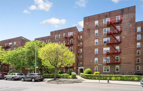 39-50 52nd Sts #1B, Woodside, NY 11377