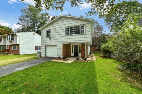 19 Interstate St, Ramapo, NY 10901