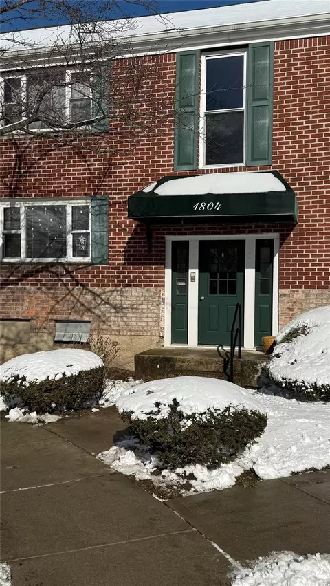 1804 Shipley Ave #1, Valley Stream, NY 11580