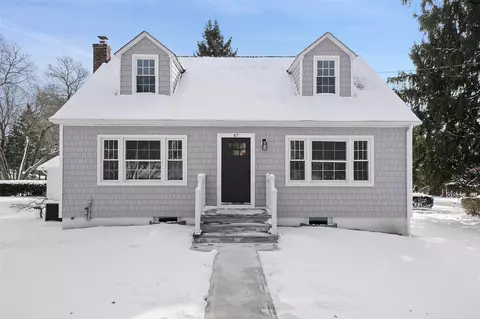 47 Larkspur Dr, Southeast, NY 10509