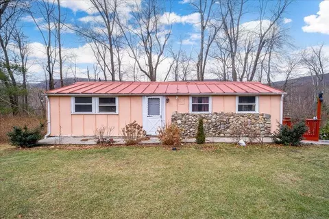 3 Ladentown Rd, Ramapo, NY 10970