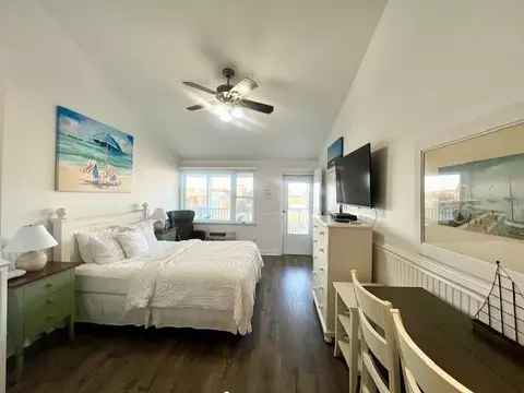 231 Dune Rd #921, Westhampton Beach, NY 11978