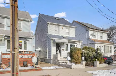 96-17 149 Ave, New York, NY 11417