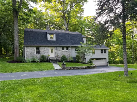 12 Seven Bridges Rd, New Castle, NY 10514