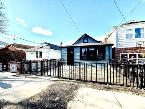 1547 Research Ave, New York, NY 10465