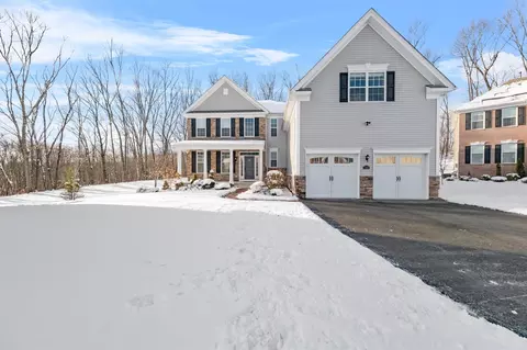 34 Alberts Way, East Fishkill, NY 12533