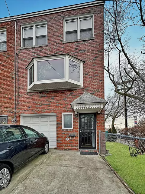 3102 Wissman Ave, New York, NY 10465