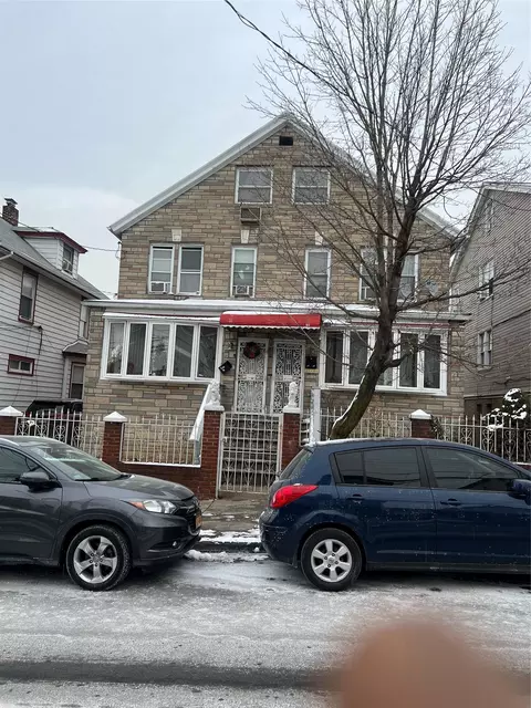 3109 102nd St, New York, NY 11369