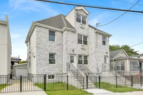 12056 Smith St, New York, NY 11434