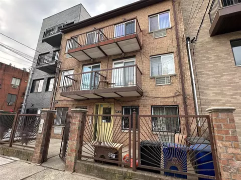 55-10 102nd St #3A5, New York, NY 11368