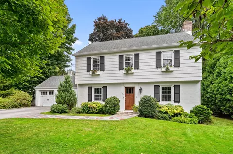 120 Siwanoy Blvd, Eastchester, NY 10709
