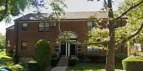 196-12 67th Ave # 1, Fresh Meadows, NY 11365