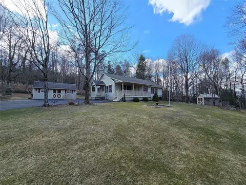 23 Van Etten Rd, Thompson, NY 12701
