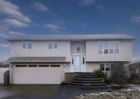 24 Cabot Rd W, Massapequa, NY 11758