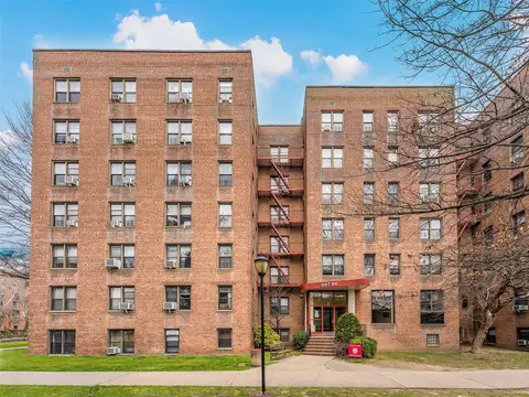 150-29 72nd Rd #2E, New York, NY 11367