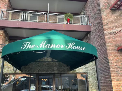 241-20 Northern Blvd #6H, New York, NY 11363