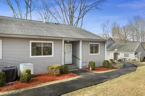 179 Long Hill Dr #D, Yorktown, NY 10598