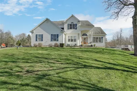 914 Ridgebury Rd, Wawayanda, NY 10958