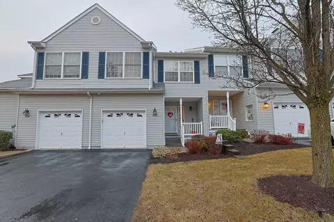 4008 Thomas Paine Way, New Windsor, NY 12553