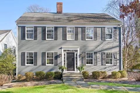 15 Glen Way, Cold Spring Harbor, NY 11724