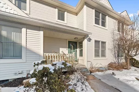 319 Cornwall Meadows Ln, Patterson, NY 12563