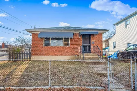 17258 126th Ave, New York, NY 11434