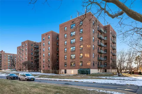 73-11 210th #2M, New York, NY 11364