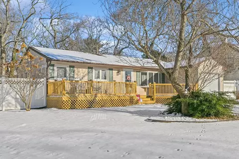 31 Duncan Ave, Ronkonkoma, NY 11779